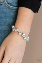 Load image into Gallery viewer, Utmost Uptown - Silver