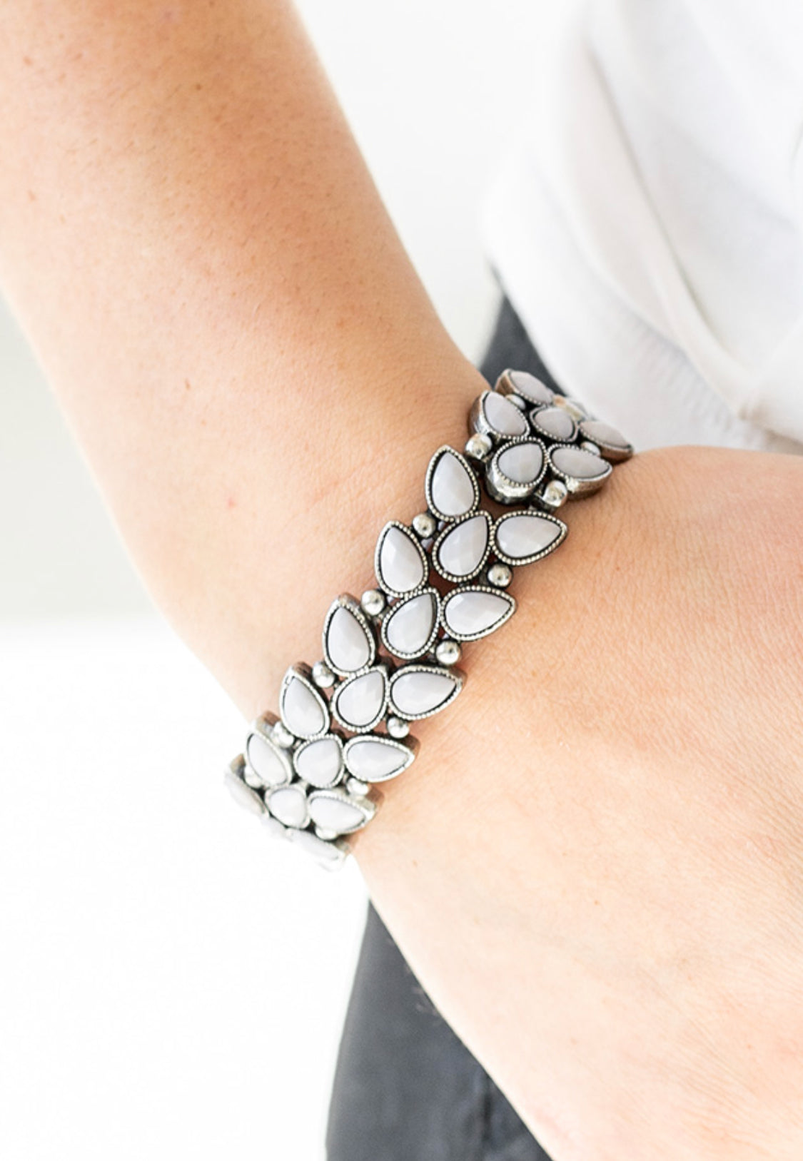 Vintage Venture - Silver