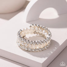 Load image into Gallery viewer, Grandiose Glitz - White

