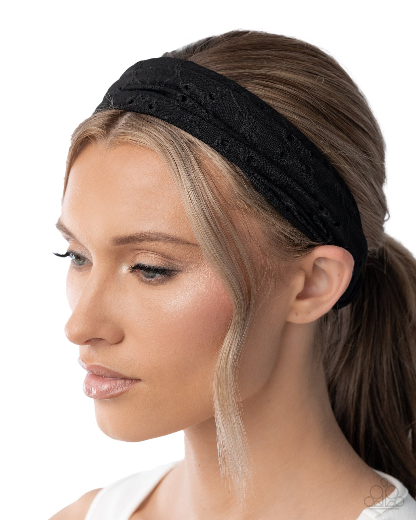 Eyelet Elegance - Black 8-5-25