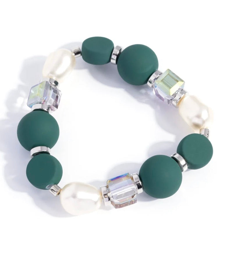 Just Liked Minded Complete Look Green