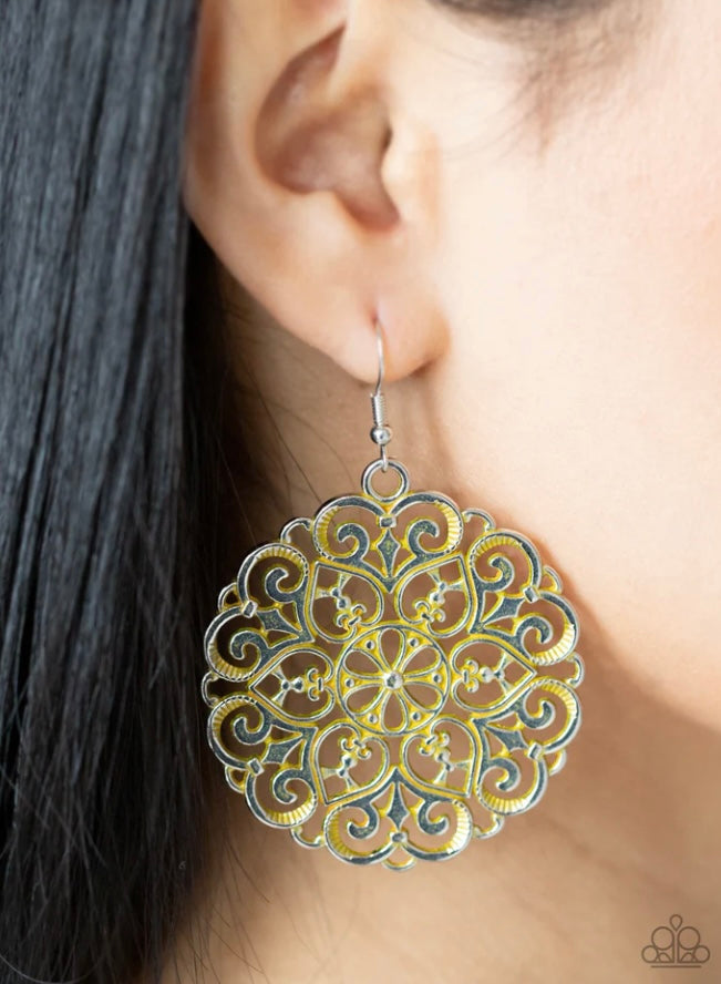 Mandala Effect Yellow