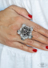 Load image into Gallery viewer, Petal Pusher - Silver
