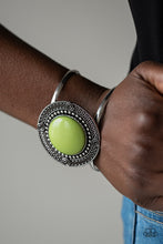 Load image into Gallery viewer, Tribal Pop - Green
