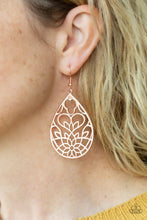 Load image into Gallery viewer, Lovely Lotus - Copper
