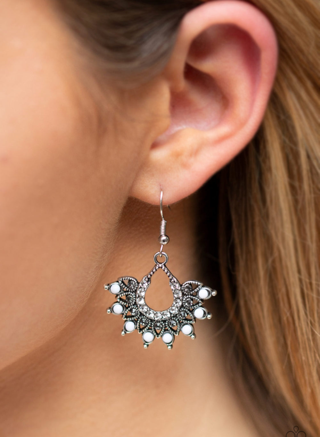 Gypsy Glitz - White