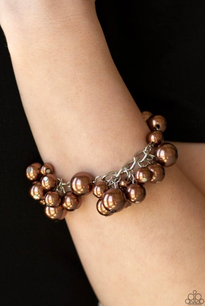 Girls in Pearls Brown