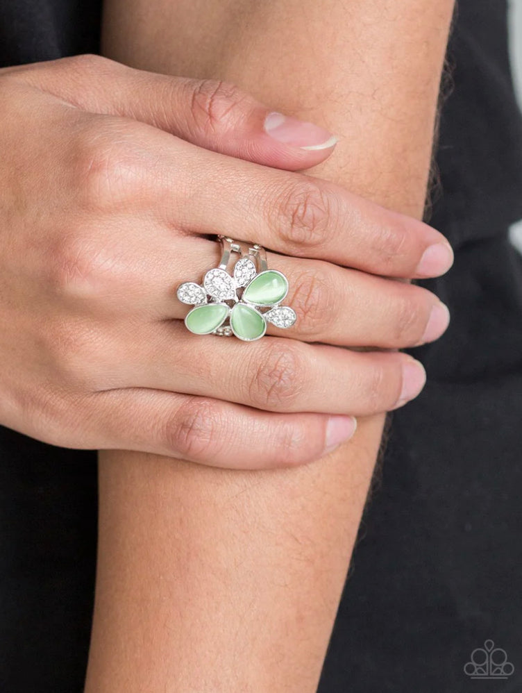 Diamond Daisies Green